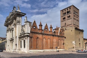 Xtrallusion offers characteristic Bed and Breakfast, B&B, Guest House, Hotel, Albergo and Country Lodge accommodation in Italy. Plus independent self-guided Walking, Adventure, Activity, Skiing and Paragliding Holiday itineraries on the Italian Rivieras, in the Italian Lakes, in the Italian Alps and in some of the most beautiful corners of Italy.